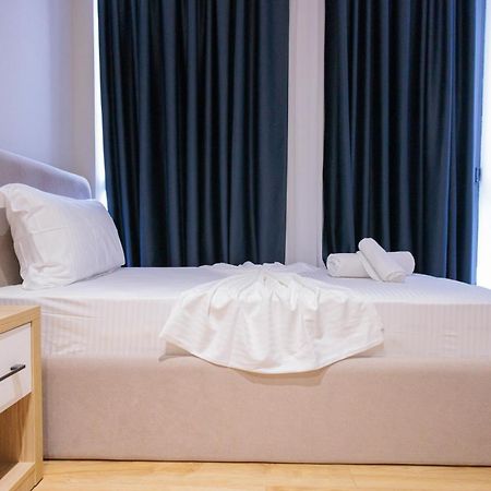 Bel Ami Tirana 2 Hotell Exteriör bild