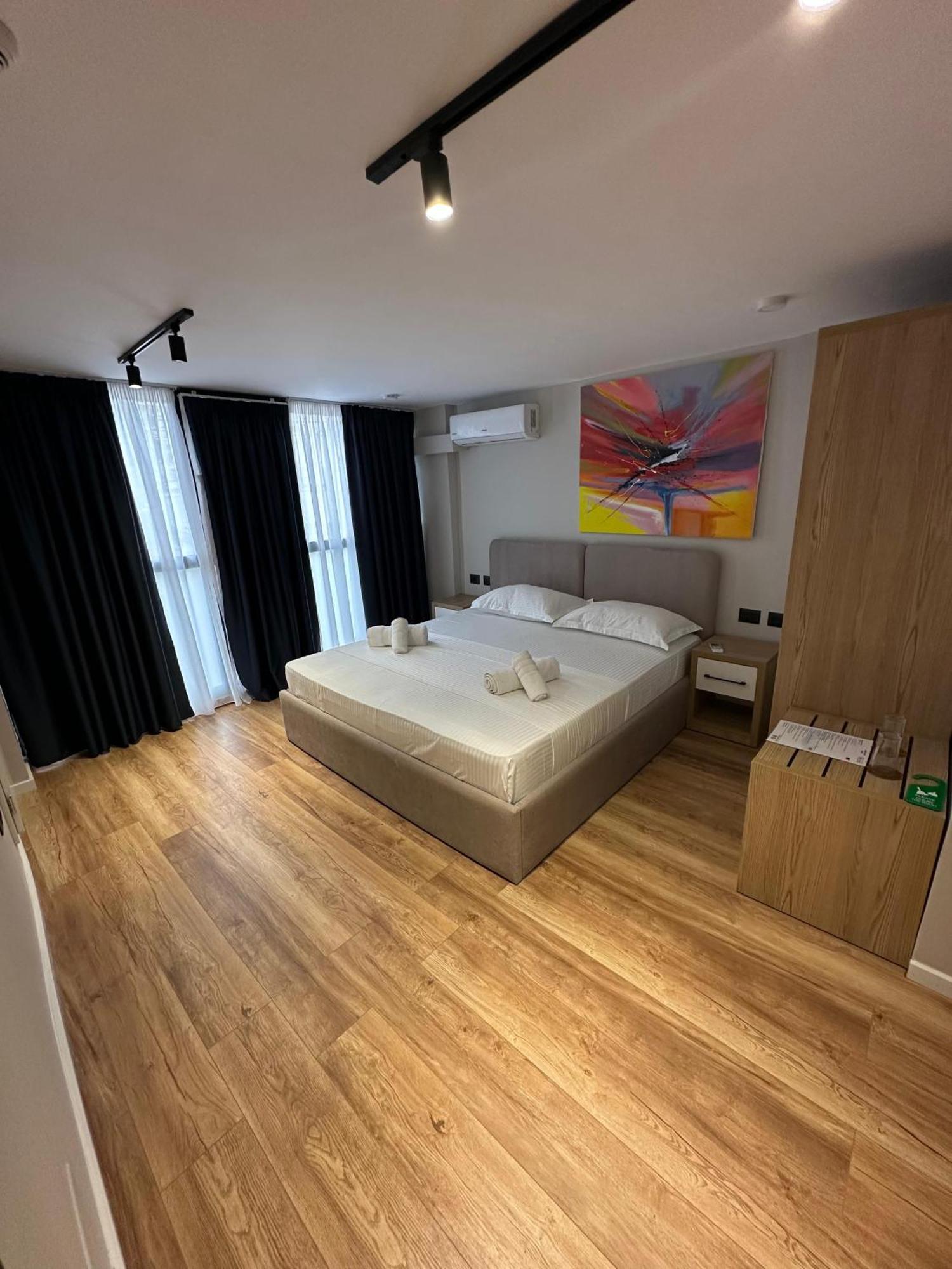 Bel Ami Tirana 2 Hotell Exteriör bild